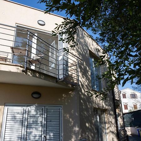 Apartment Davor Malinska Ngoại thất bức ảnh