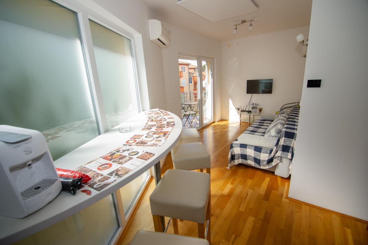 Apartment Davor Malinska Ngoại thất bức ảnh