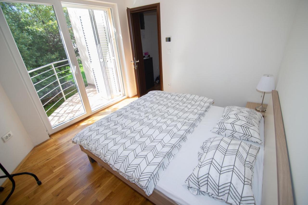 Apartment Davor Malinska Ngoại thất bức ảnh