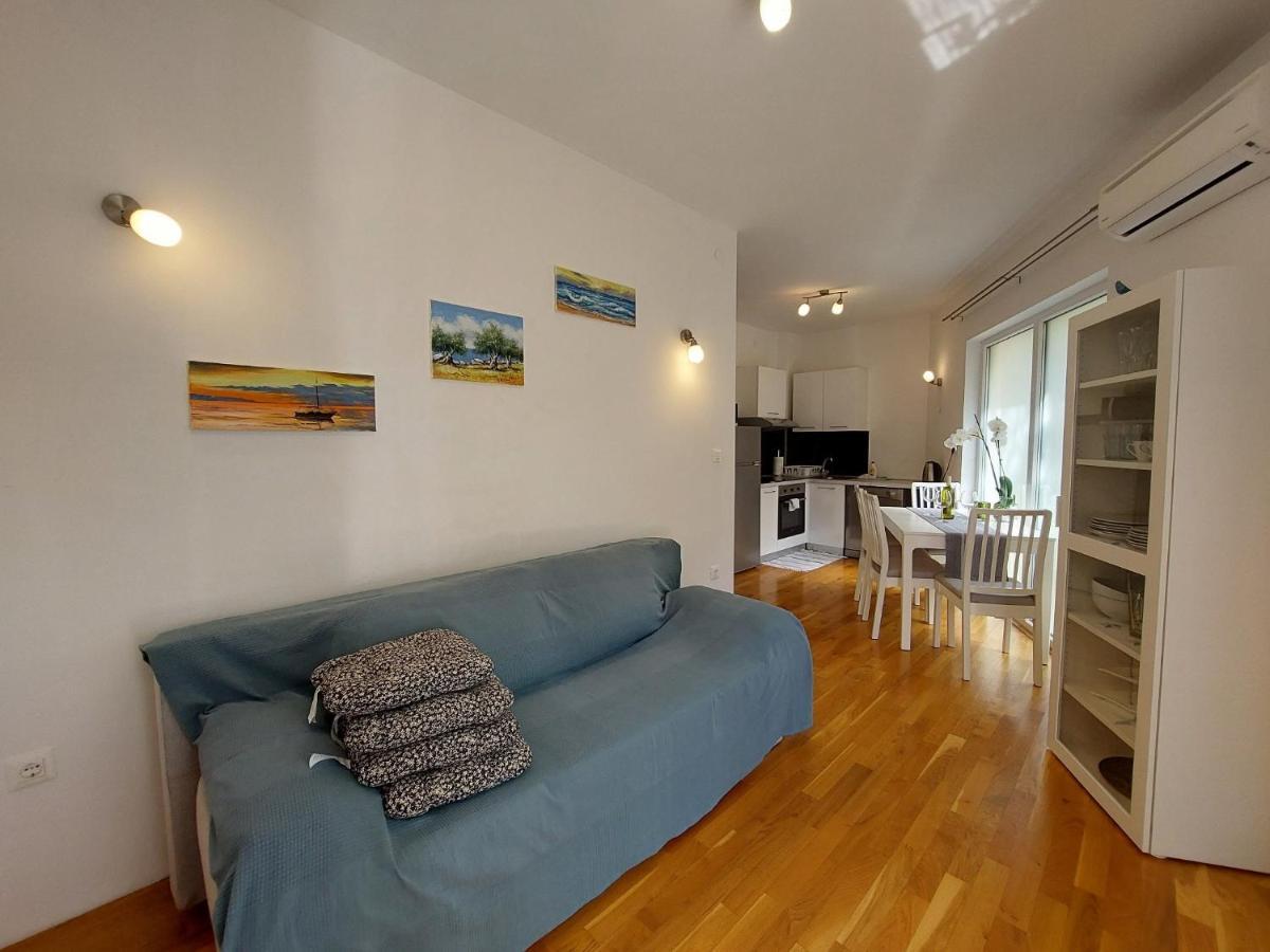 Apartment Davor Malinska Ngoại thất bức ảnh